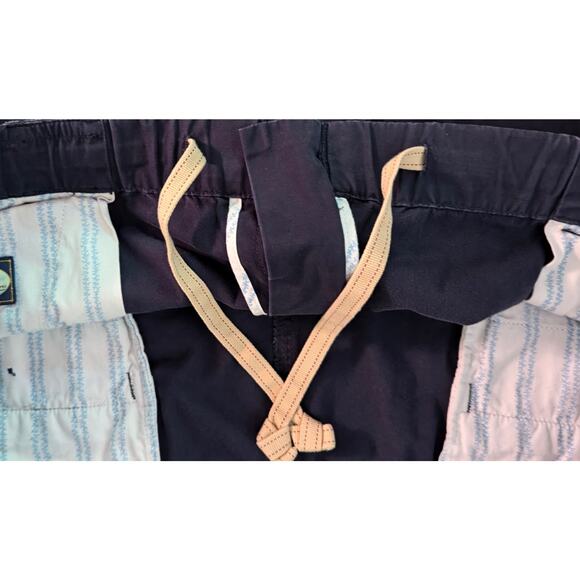 Men's TOMMY BAHAMA Navy Blue Shorts Relaxed Fit Stretch Waist Band Size XL - Picture 3 of 4